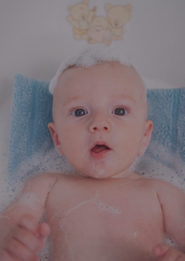 Bain et soins de bébé