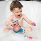 Ourson et poissons affamés!