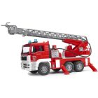 Camion de pompier avec pompe et lumière