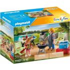 Family fun - barbecue avec papa et enfant