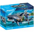 Pirate avec requin géant