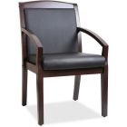 Chaise d'invité en bois à accoudoirs inclinés