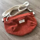 Sac banane en corduroy terracotta