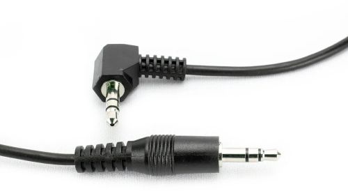 Câble audio 3,5 mm à angle droit m/m, 1.5'